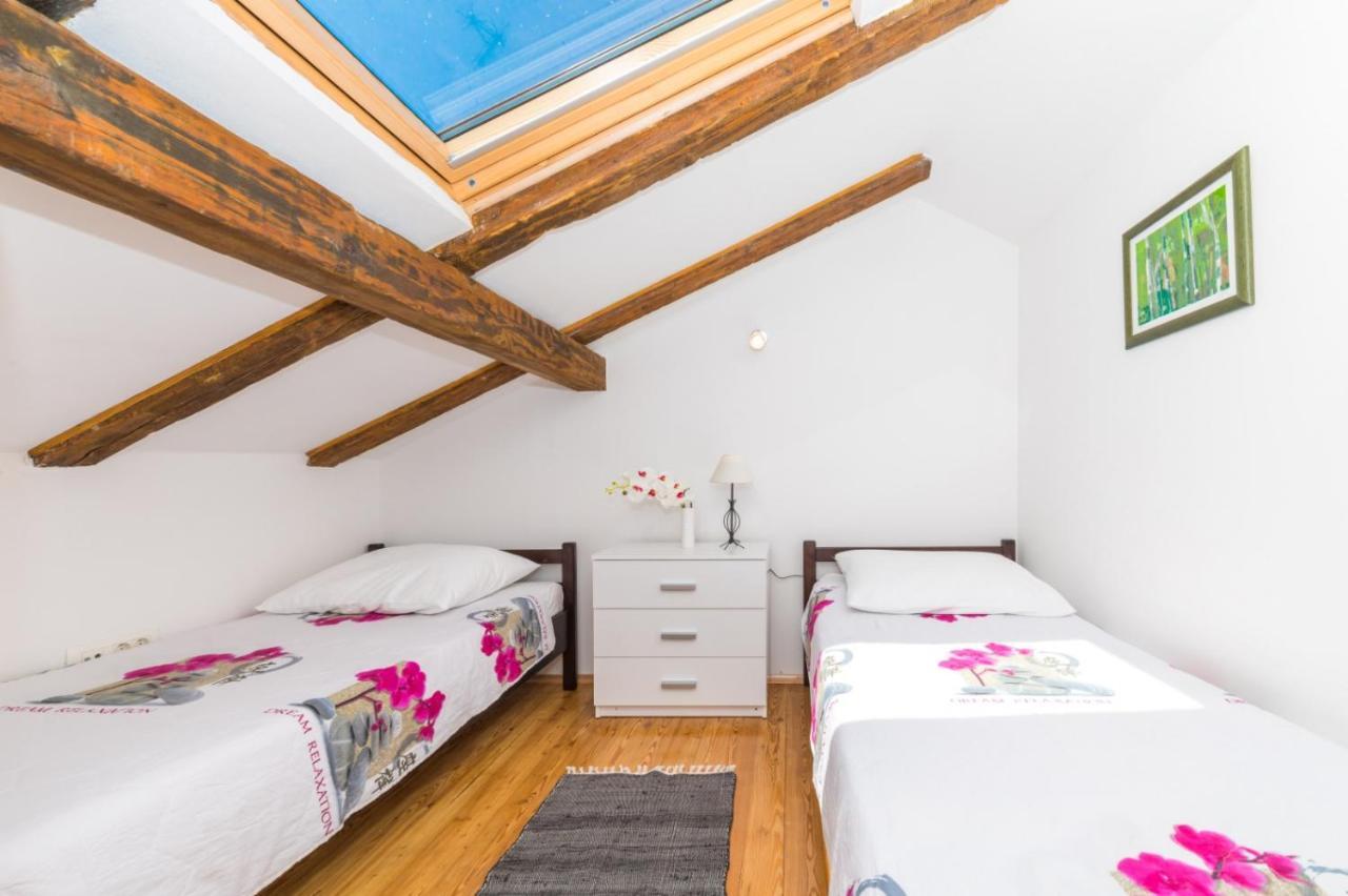 Apartment Nina Stobreč Buitenkant foto